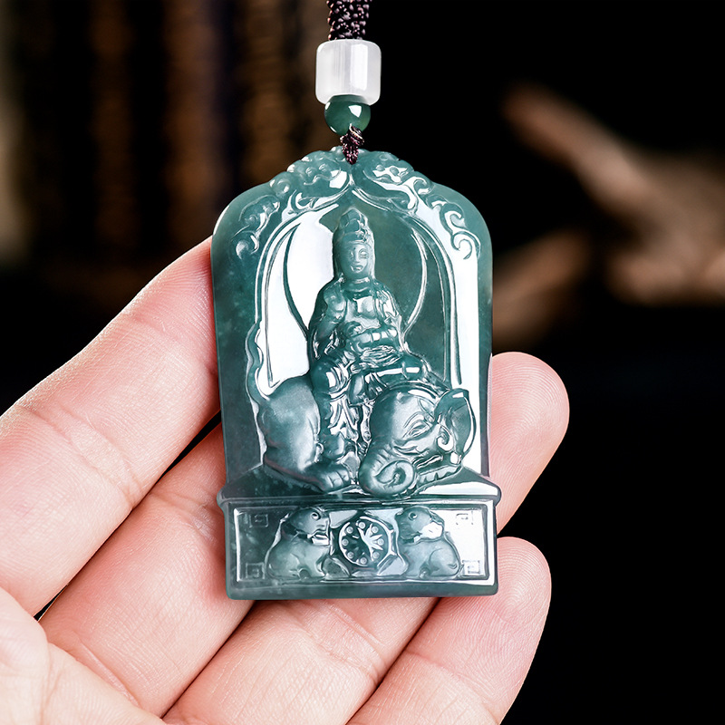 Luxury Gifts Jewelry & Watches Namfleg Mostar - Natuurlijke Birmese Jadeïet Guanyin hanger ketting