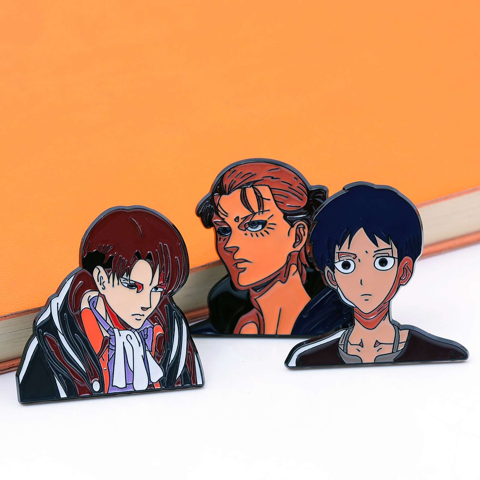 Anime Titan Metalen Broche Ani - Levi Jewelry & Watches Inc recensie en prijs