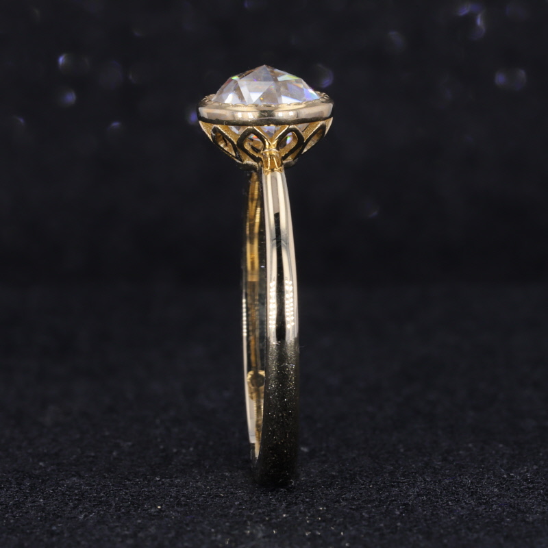 10k geelgouden verlovingsring  - Moissanite Ring recensie en prijs