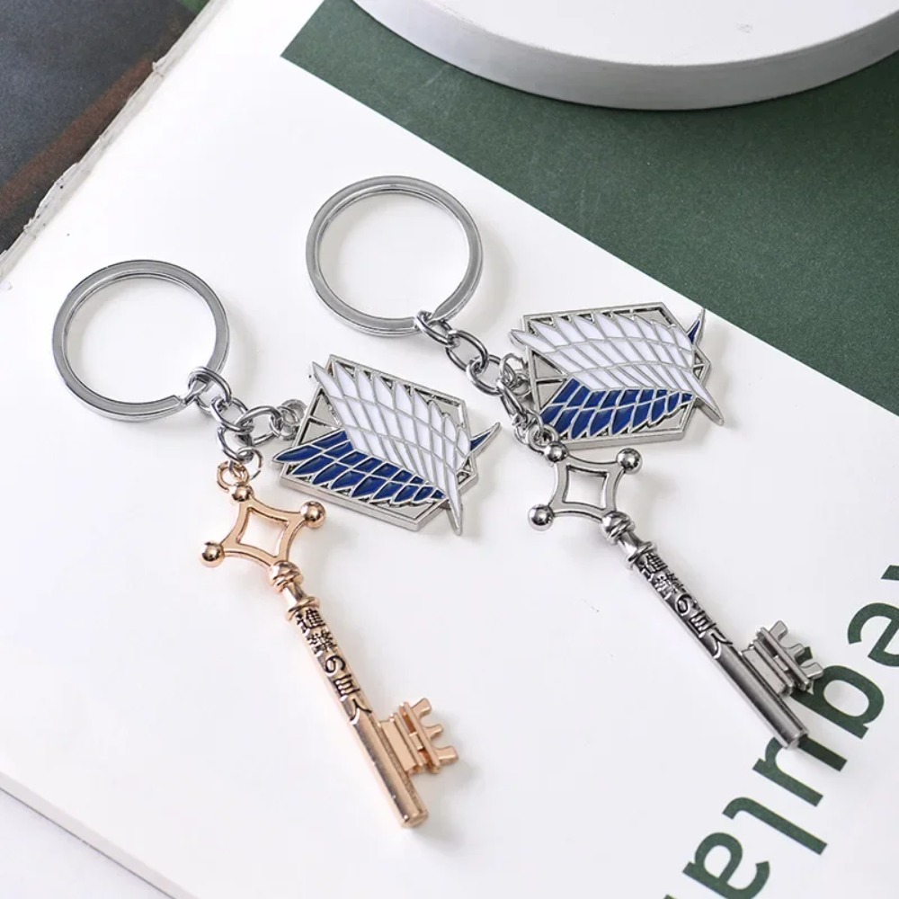Aanval op Titan Metalen sleute - Levi Jewelry & Watches Inc recensie en prijs